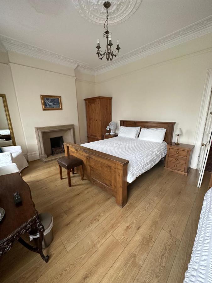 Manor Lodge Guesthouse ケインシャム エクステリア 写真