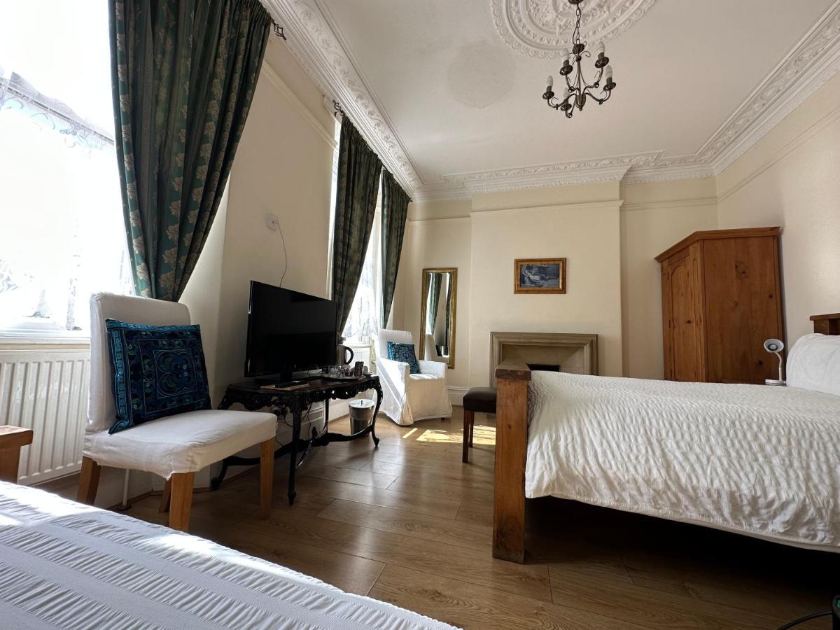 Manor Lodge Guesthouse ケインシャム エクステリア 写真