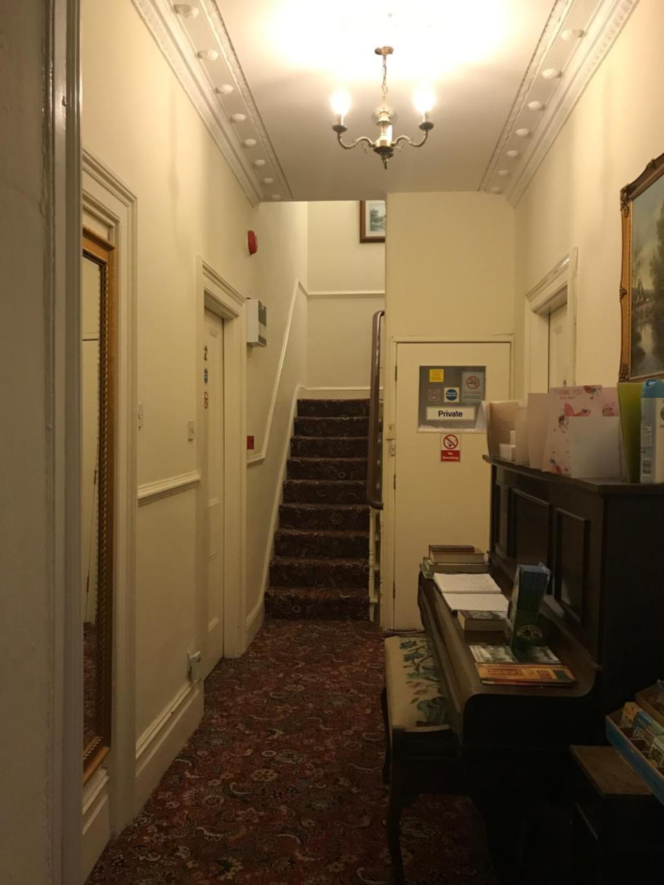 Manor Lodge Guesthouse ケインシャム エクステリア 写真